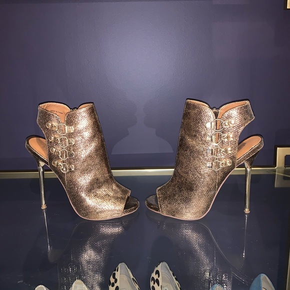 Bronze BEBE booties - Picture 1 of 2